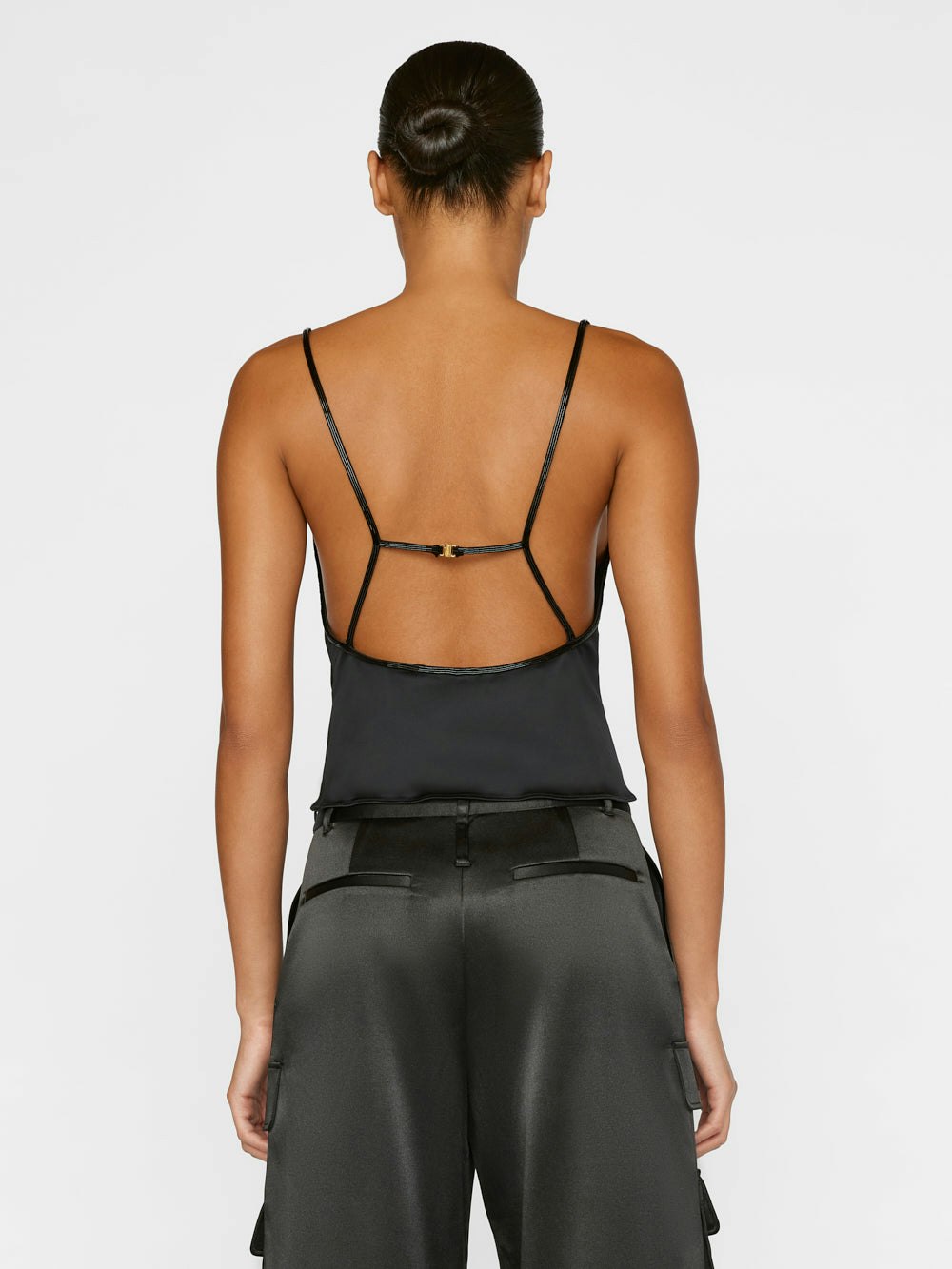 shirt back view alt:fit2